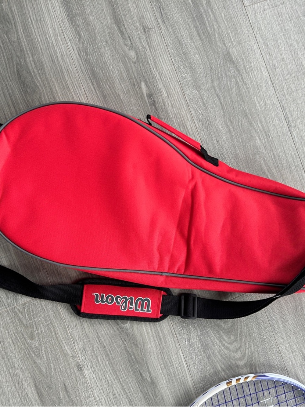 Wilson Tennis Racquet and Bag - Picture 3 of 4